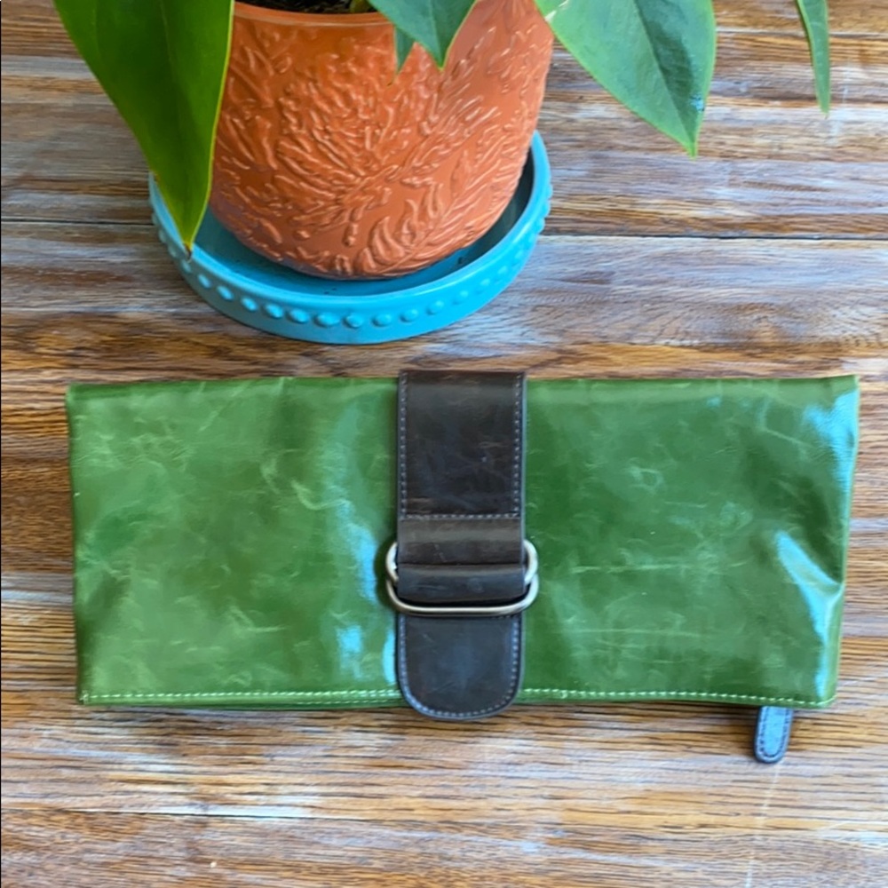 💚Green💚Shiraleah Clutch